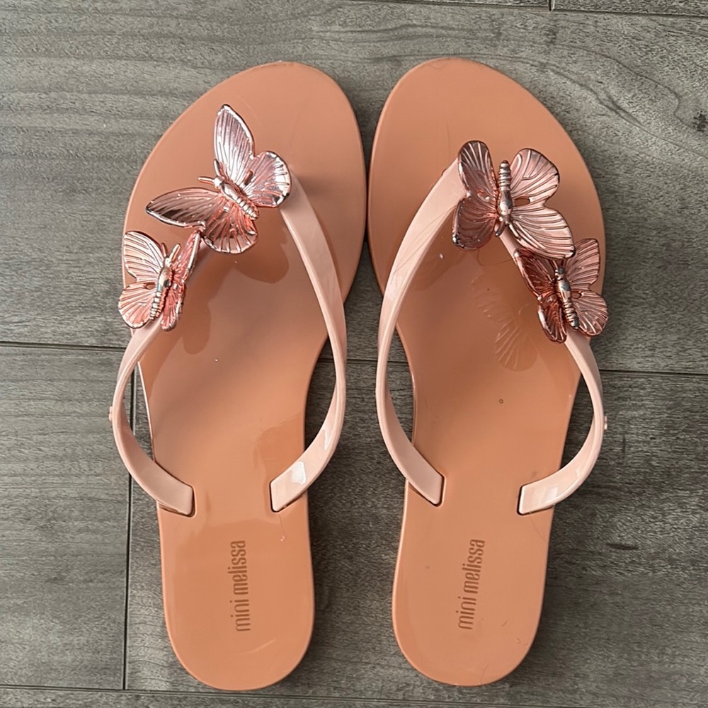 Girls Mini Melissa Pink Butterfly Sandals. More peach than pink like rose gold